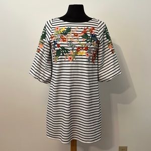 Gianni Bini Black/White Striped Shift Dress